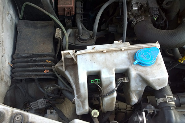 Suzuki Jimny JB23 ECU location