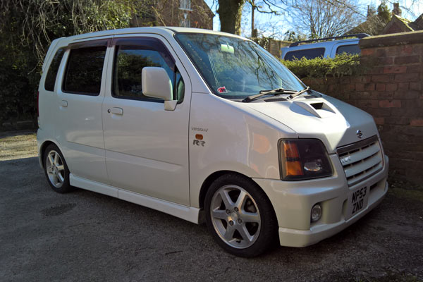 An MC22S Suzuki Wagon R RR with RSR DOWN suspension